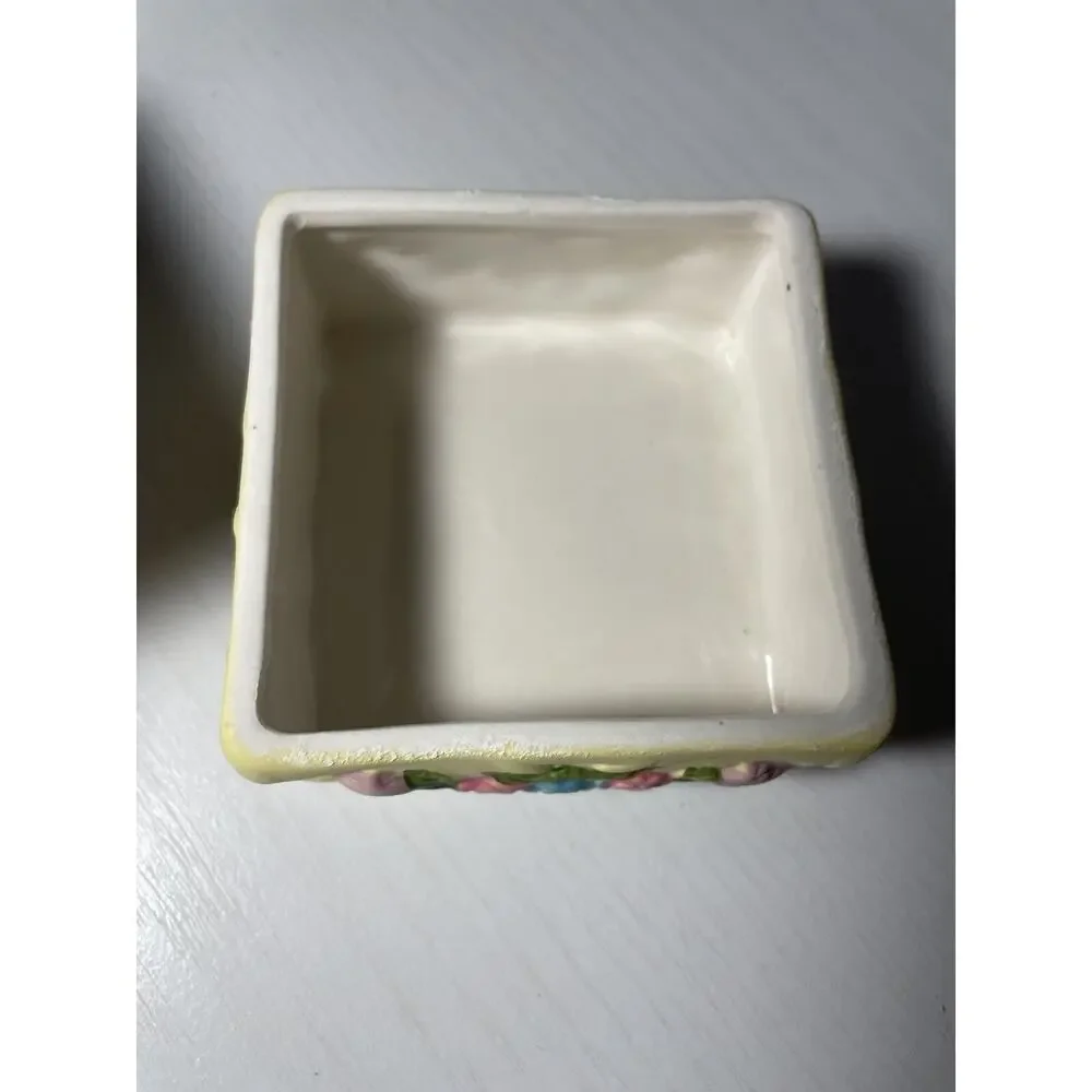 Capodimonte Jewelry Trinket Box Yellow Floral Flowers Gift Vanity Decor Easter